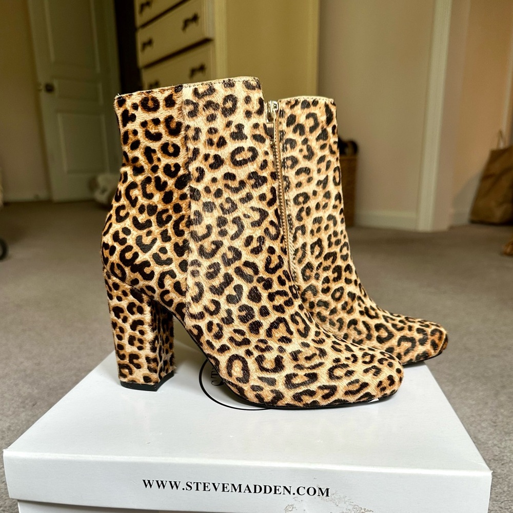 Steve Madden Pixie-L Leopard Boots